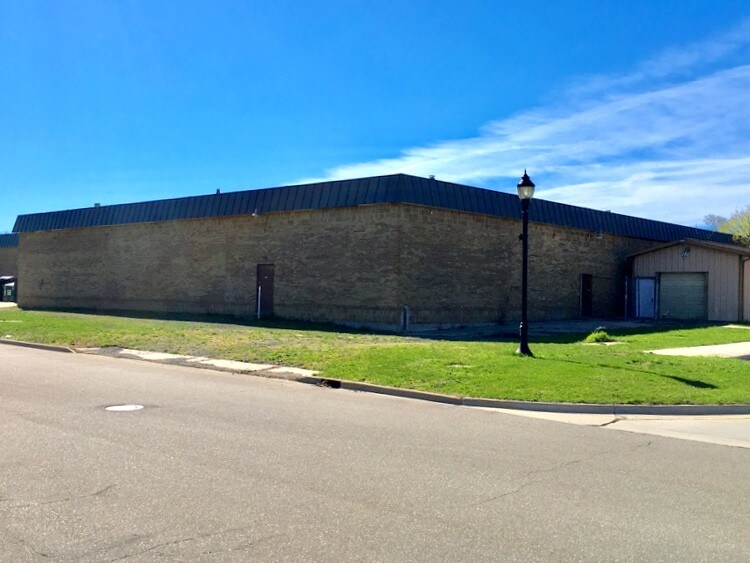 More Photos Of 250-600 Covered Vlg, Belding Storefront For Lease