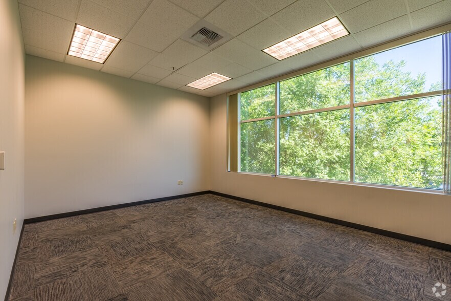 More Photos Of 2440 Gold River Rd, Rancho Cordova Office For Lease