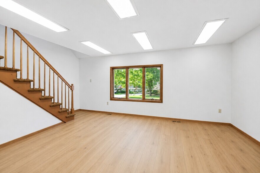 More Photos Of 328 Green Pond Rd, Hibernia Office Residential For Lease