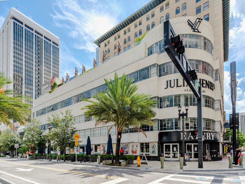 More Photos Of 200 E Flagler St, Miami Freestanding For Sale