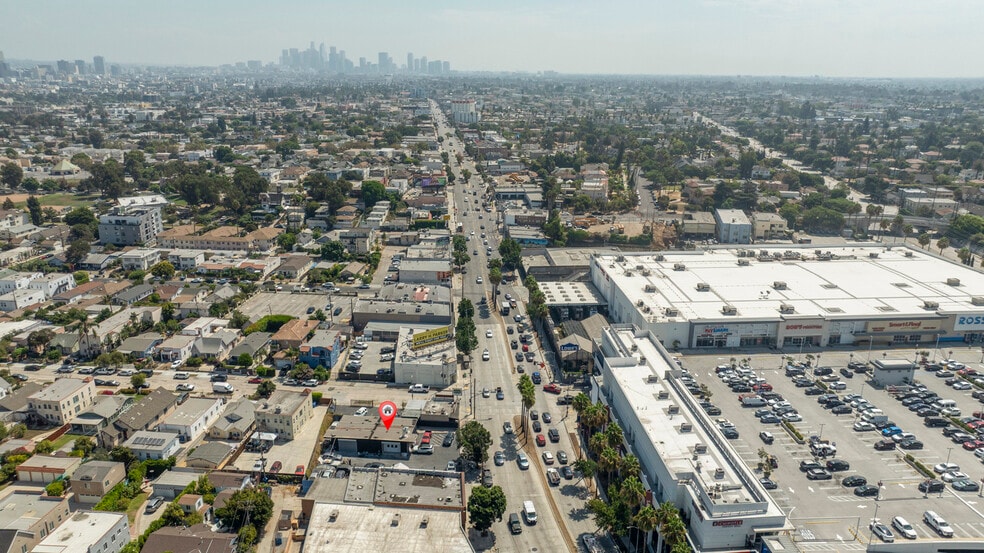 More Photos Of 4605–4619 W Pico Boulevard, Los Angeles Auto Repair For Sale