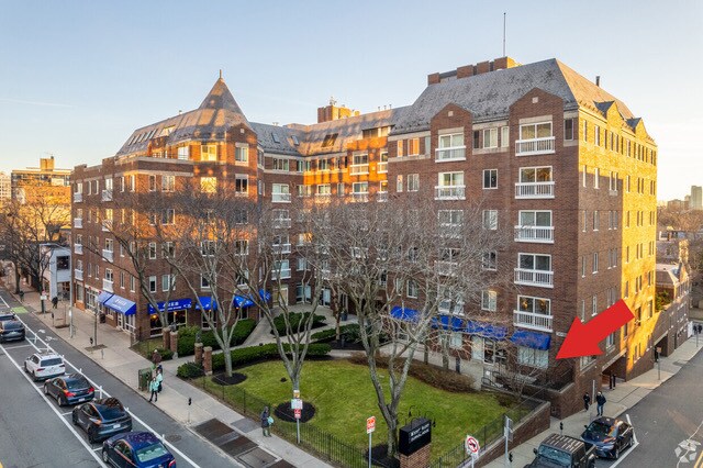More Photos Of 950 Massachusetts Ave, Cambridge Apartments For Sale