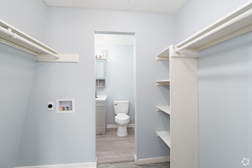 More Photos Of 1833 Seven Pines Rd, Springfield Apartments For Sale