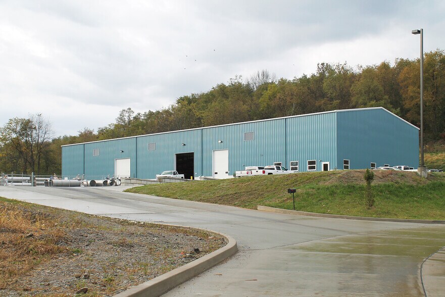 More Photos Of 100 Beta Dr, Canonsburg Warehouse For Lease