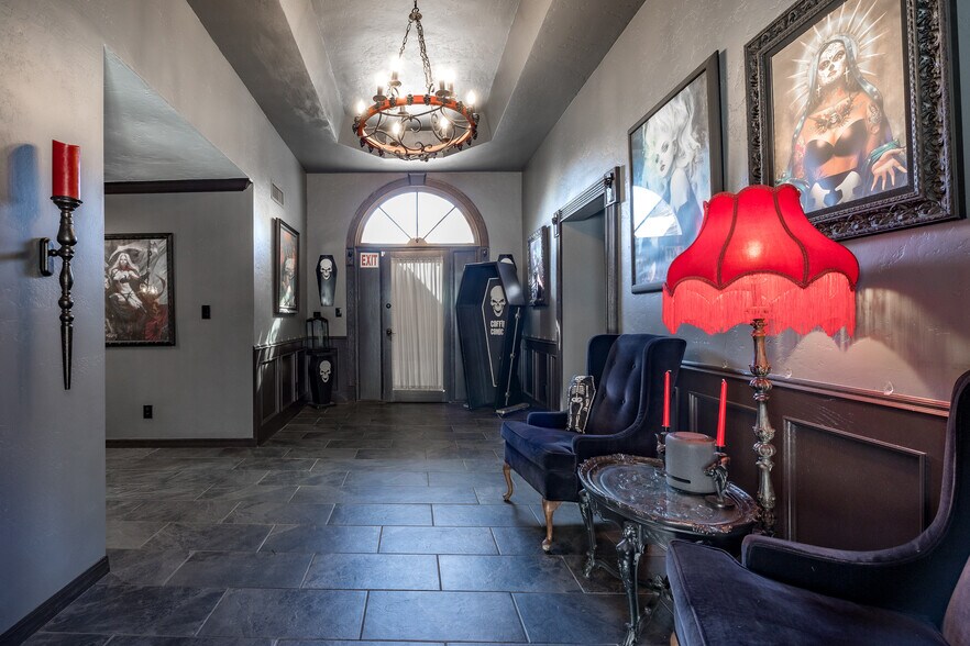 More Photos Of 40 W Brown Rd, Mesa Office For Sale