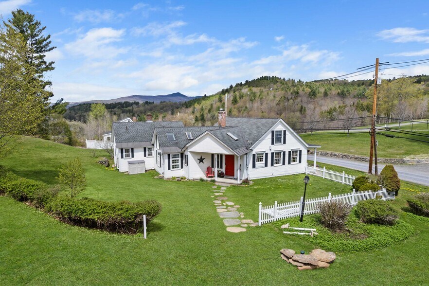 Primary Photo Of 193 Route 9 W, Wilmington Specialty For Sale