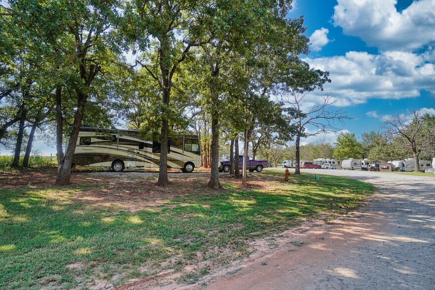 More Photos Of 347203 US Route 66 Hwy, Chandler Trailer Camper Park For Sale