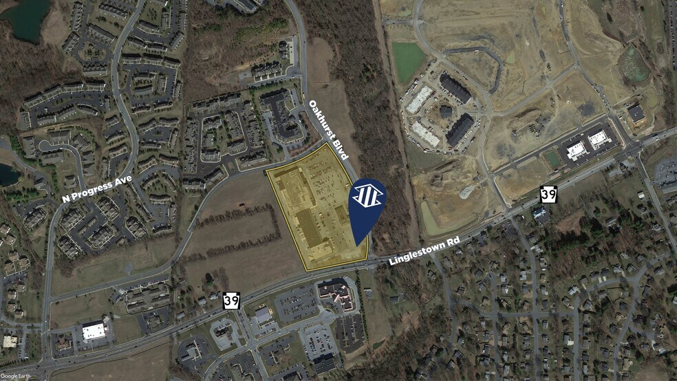 More Photos Of 4400-4450 Oakhurst Blvd, Harrisburg Health Club For Lease