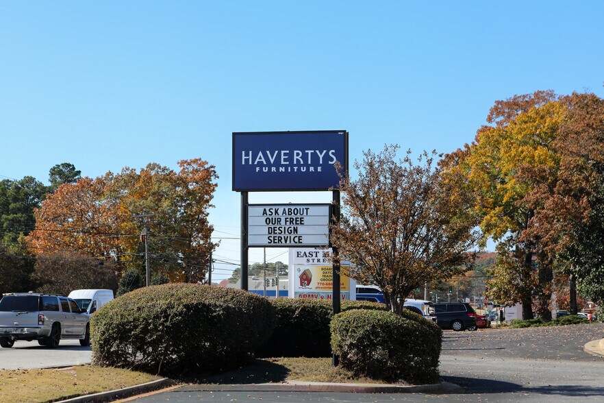 More Photos Of 2297 Main St East, Snellville Freestanding For Sale