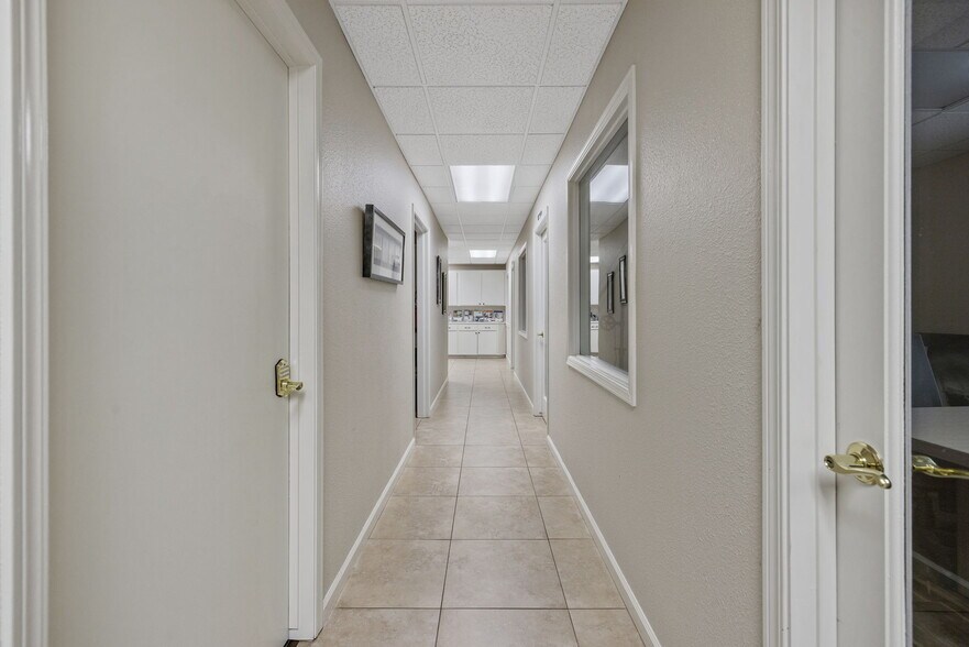 More Photos Of 610 W Main St, Visalia Office For Lease