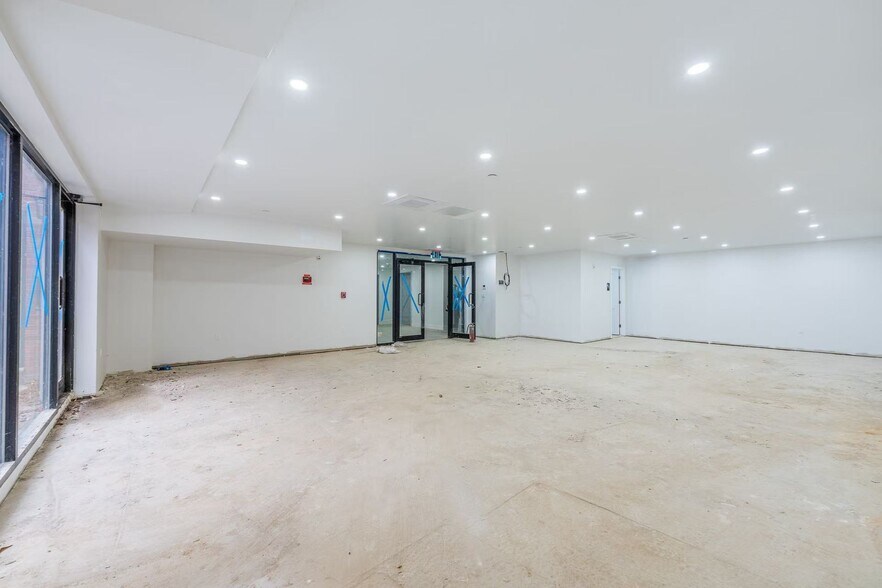 More Photos Of 16502 Sanford Ave, Flushing Apartments For Sale