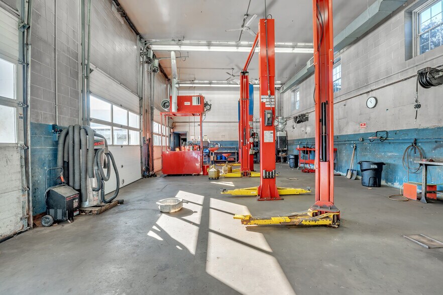 More Photos Of , Holden Unknown For Sale