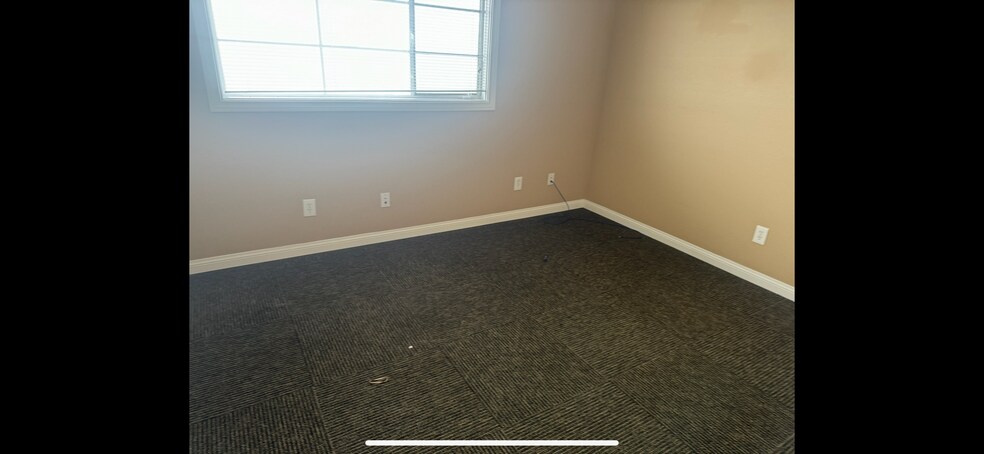 More Photos Of 8939 La Mesa Blvd, La Mesa Medical For Lease