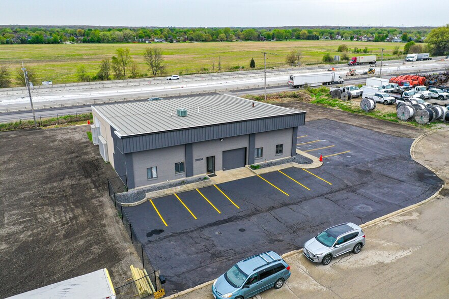 More Photos Of 20604 Burl Ct, Joliet Manufacturing For Sale
