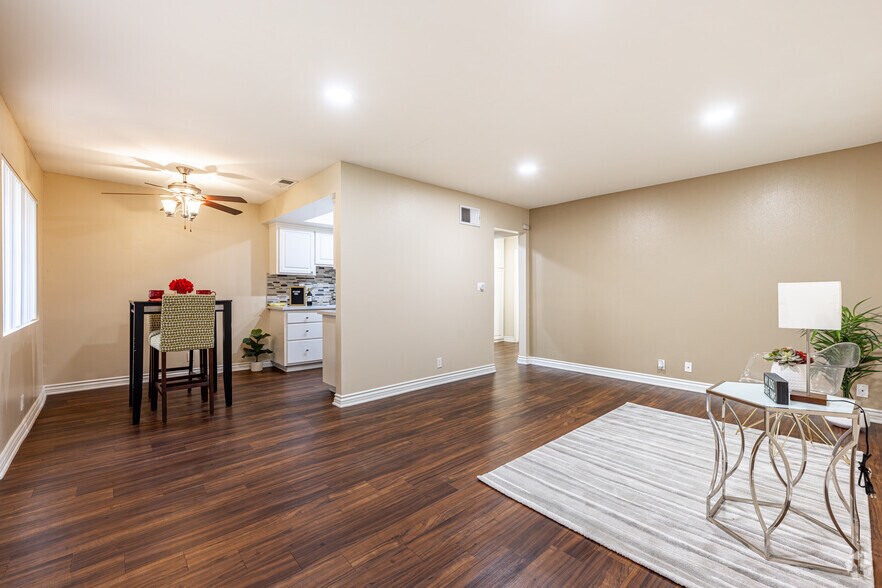 More Photos Of 861 S Glencliff St, La Habra Apartments For Sale