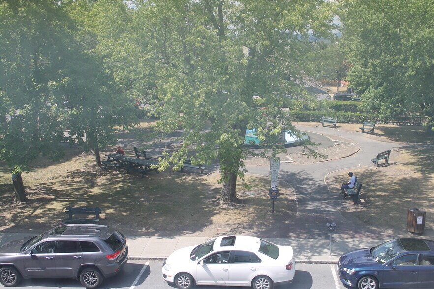 More Photos Of 12 Park Pl, Hudson Storefront Retail Residential For Sale