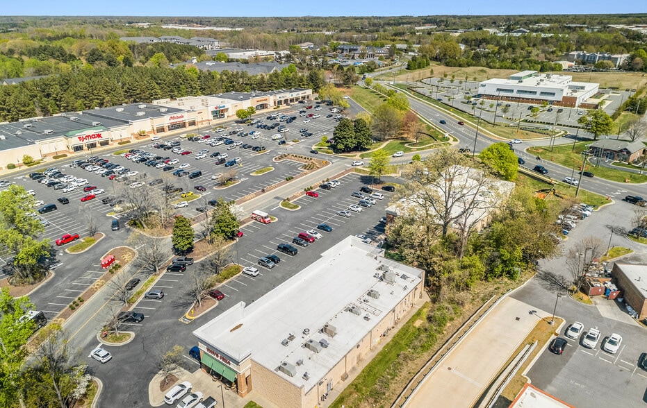 More Photos Of 598 River Hwy, Mooresville Unknown For Lease