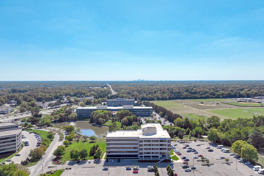 More Photos Of 8440 Woodfield Crossing Blvd, Indianapolis Office For Lease