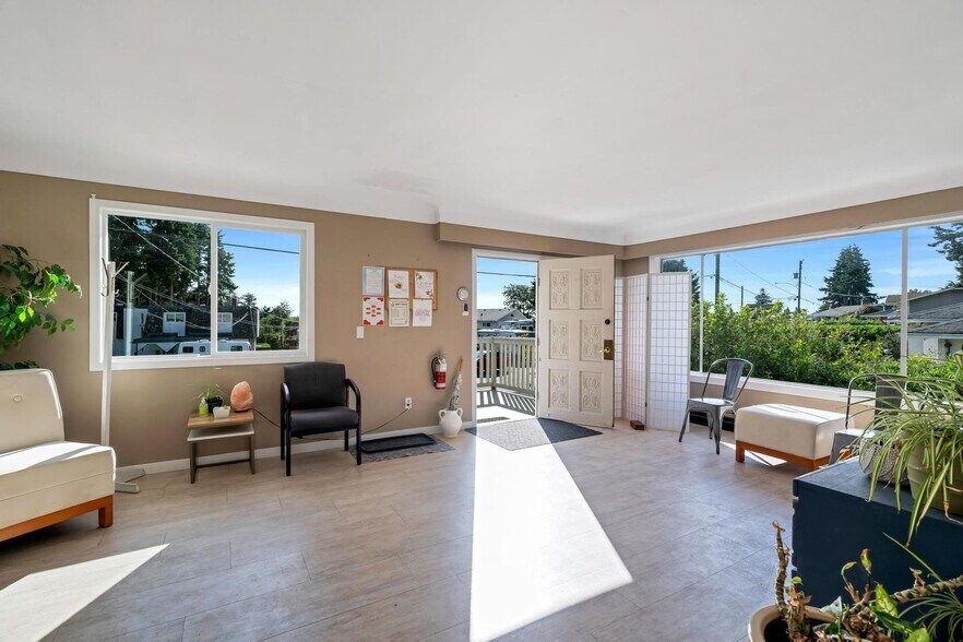 More Photos Of 385 Lagoon Rd, Colwood Office For Sale