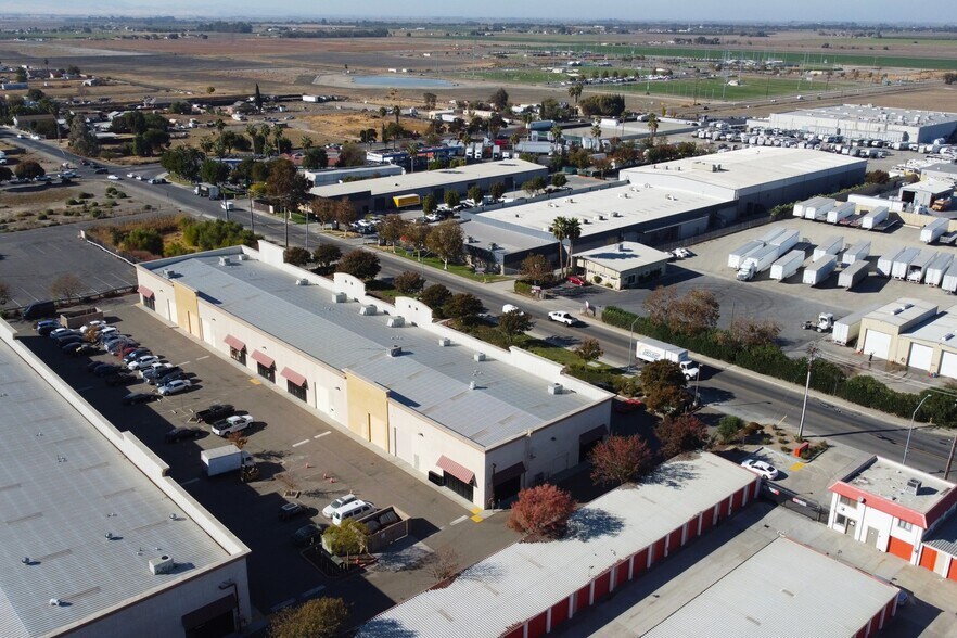 More Photos Of 450 W Larch Rd, Tracy Warehouse For Lease