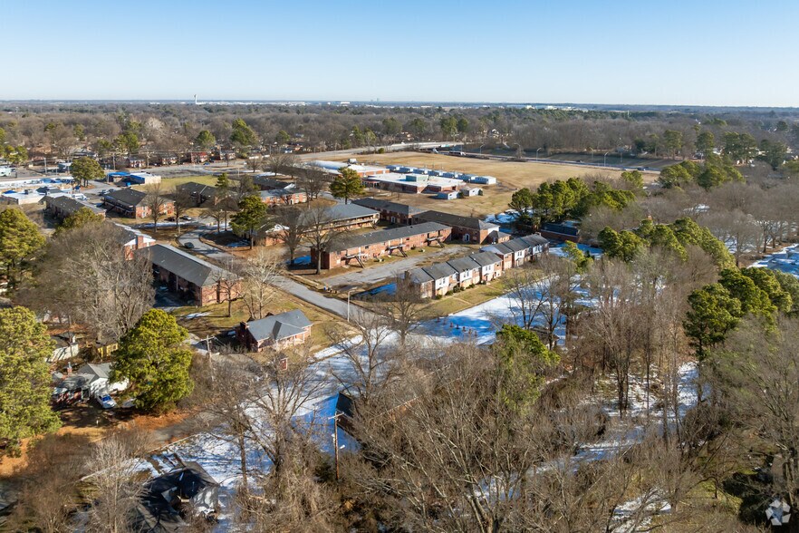 More Photos Of 1717 Crimson Cir, Memphis Apartments For Sale