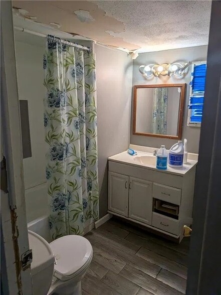 More Photos Of 812 Elm St, Henrietta Manufactured Housing Mobile Home Park For Sale