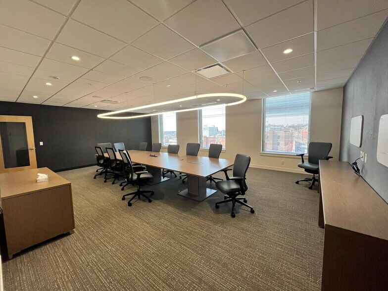 More Photos Of 1 Monument Sq, Portland Office For Lease