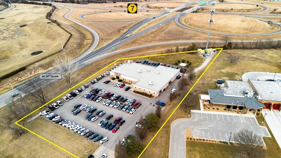 More Photos Of 6801 Hedge Lane Ter, Shawnee Showroom For Sale