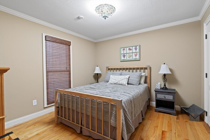 More Photos Of 1020 Thomas Rd, Benton Multifamily For Sale