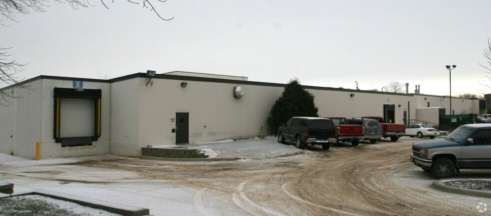 More Photos Of 14905 N 23rd Ave, Plymouth Manufacturing For Sale