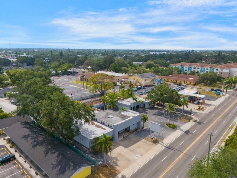 More Photos Of 1505 Tamiami Trl W, Bradenton Freestanding For Sale