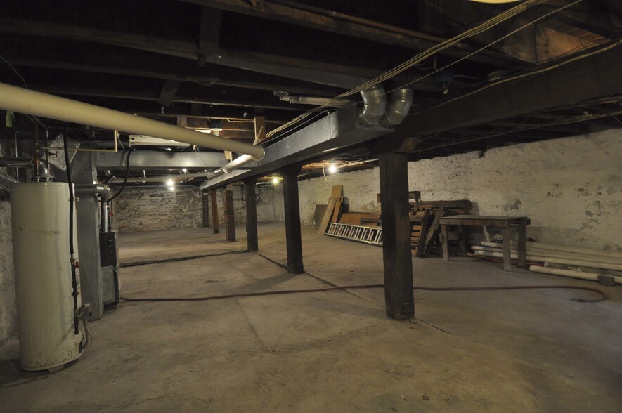 More Photos Of 1926 Cherokee St, Saint Louis Storefront Retail Residential For Sale