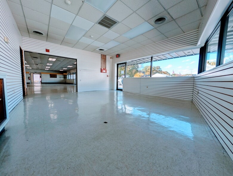 More Photos Of 1122 Charles St, North Providence Freestanding For Sale