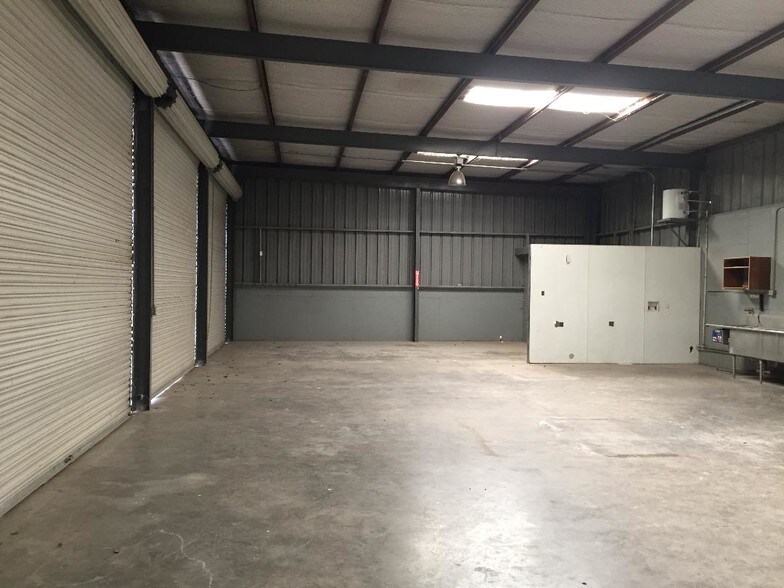 More Photos Of 13626 Ann Louise Rd, Houston Warehouse For Sale