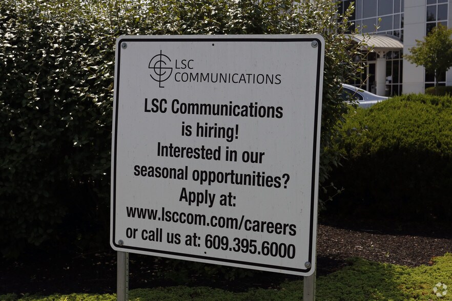 More Photos Of 258 Prospect Plains Rd, Cranbury Distribution For Lease