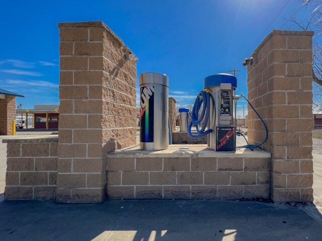 More Photos Of 223 Main, Newkirk Service For Sale