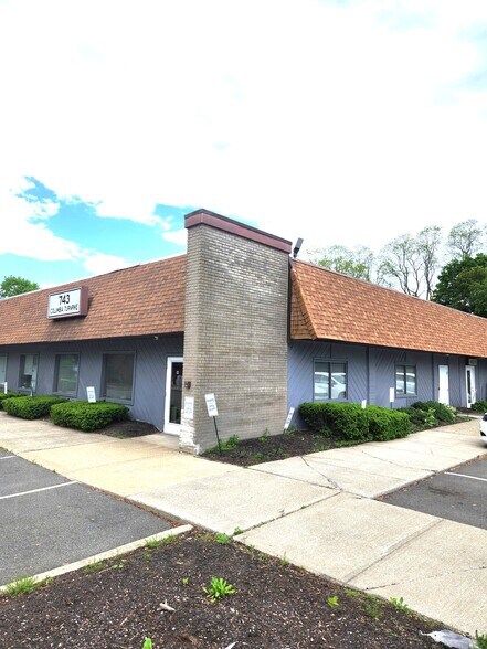 Primary Photo Of 743 Columbia Tpke, East Greenbush Medical For Lease