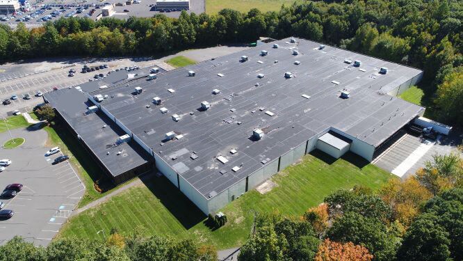 More Photos Of 400 Captain Neville Dr, Waterbury Warehouse For Lease