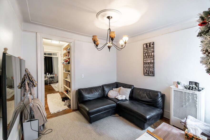 More Photos Of 451 W 43rd St, New York Multifamily For Sale