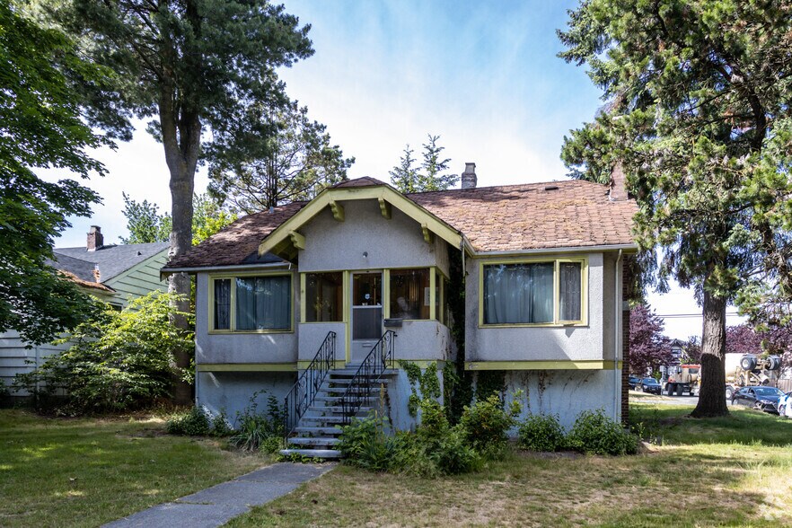 More Photos Of 319 49th Ave, Vancouver Apartments For Lease