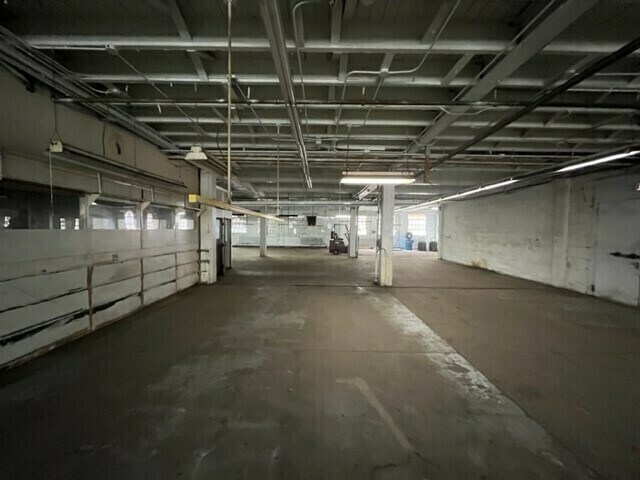 More Photos Of 4435 W Rice St, Chicago Warehouse For Sale
