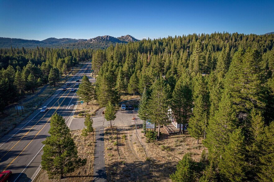 More Photos Of 2877 Us-50, South Lake Tahoe Freestanding For Sale
