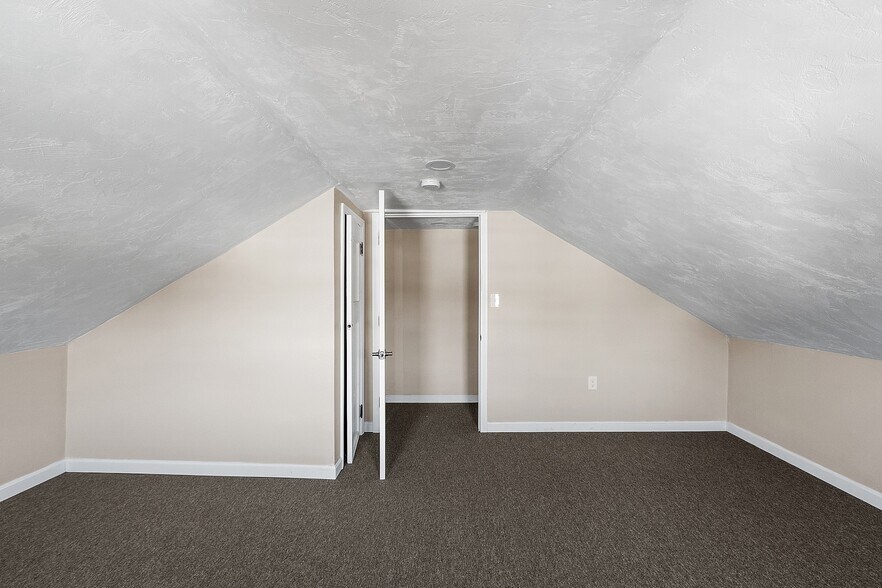 More Photos Of 8 Village St, Dudley Apartments For Sale