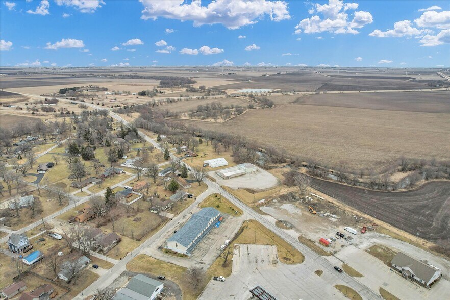 More Photos Of 940 Clinton Ave, Farmer City Land For Sale
