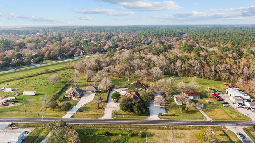 More Photos Of 4319 N FM 565 Rd, Mont Belvieu Coworking Space