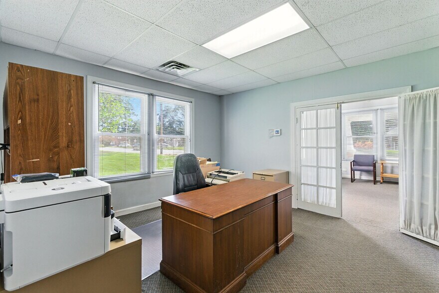 More Photos Of 208 N Main St, Prosperity Office Residential For Sale