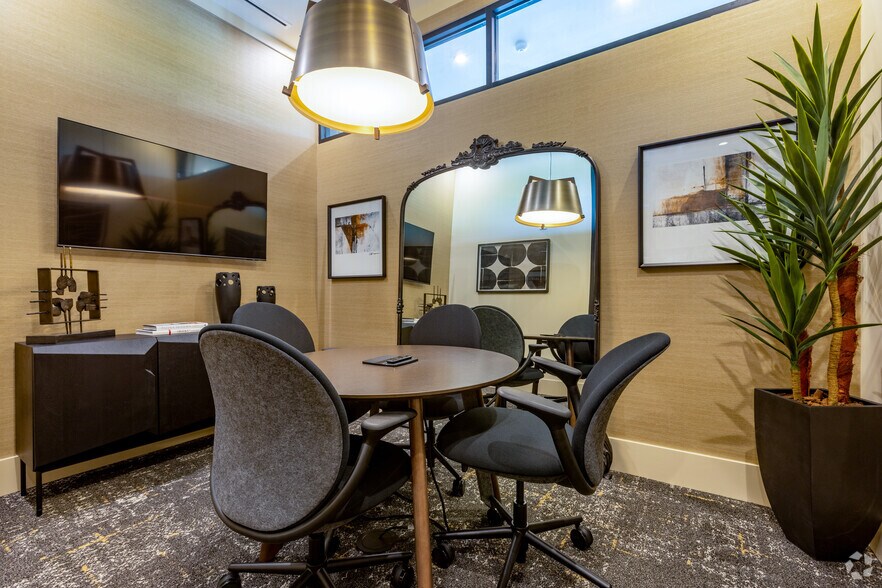 More Photos Of 8205 Commerce, Miami Lakes Apartments For Lease