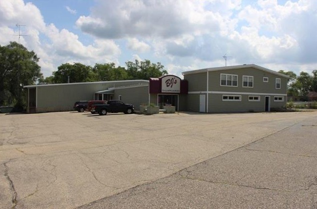 Primary Photo Of 1411 New Pinery Rd, Portage Showroom For Lease