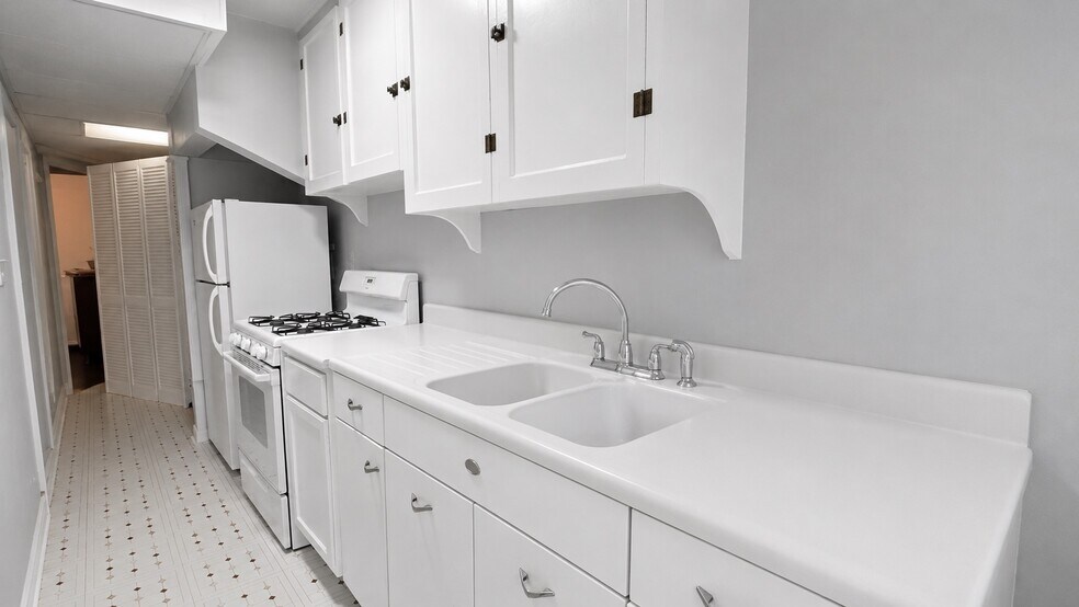 More Photos Of 4240-4244 Holly Street, Kansas City Multifamily For Sale