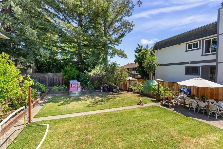 More Photos Of 109 Hobart Ave, San Mateo Apartments For Sale